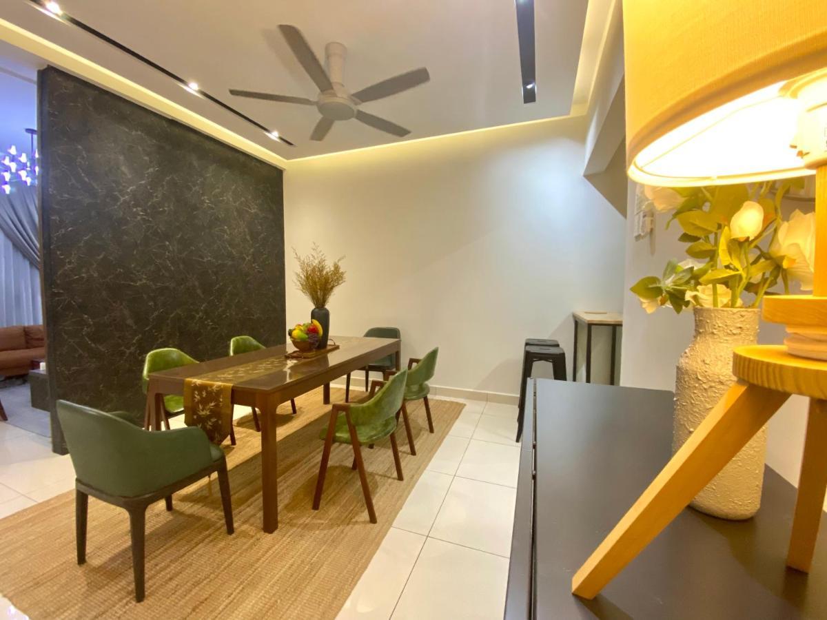 Luxury 2-Storey Terrace House Near Ioi City Mall Putrajaya Extérieur photo